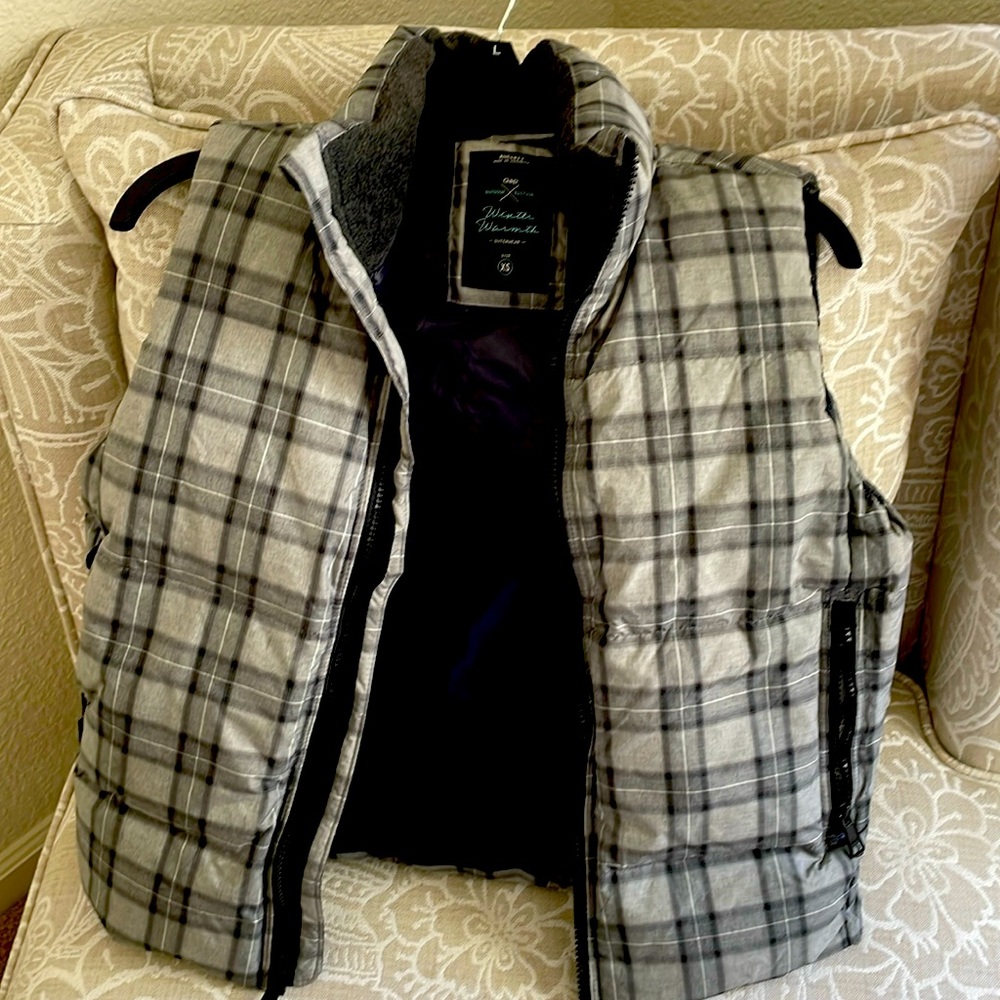 Gap down vest